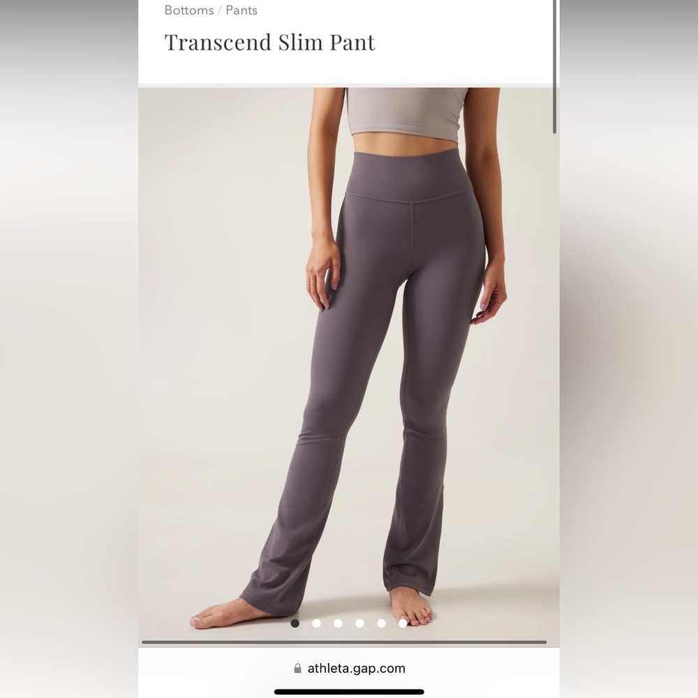 Women’s Athleta transcend slim yoga pant! Color is dusk violet, size XS!